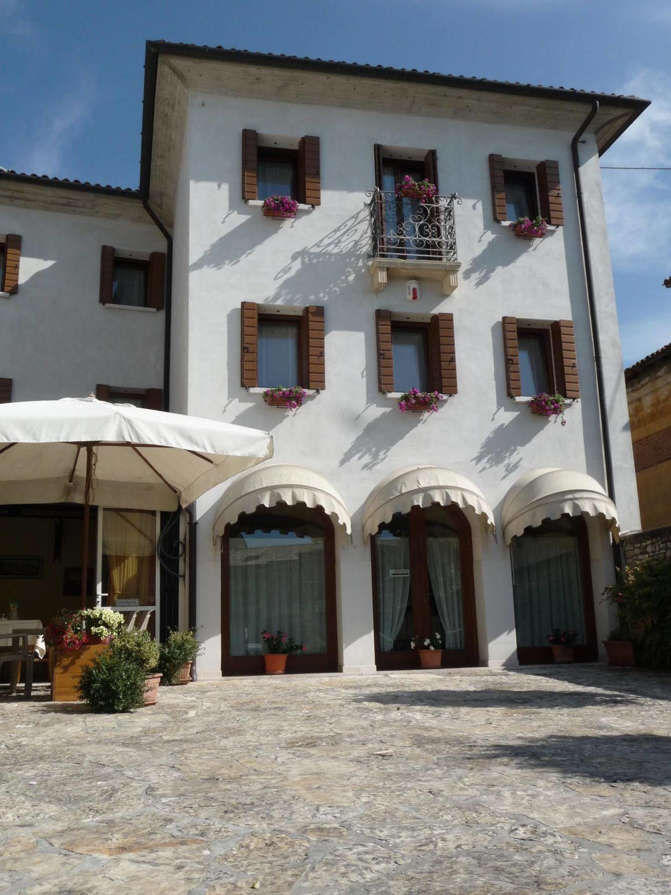 Locanda Ai Archi Di Andreola Monica Farra di Soligo Dış mekan fotoğraf